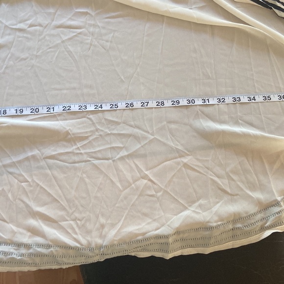 Boutique hi low skirt cream w black stripes small Nwot - Picture 13 of 16